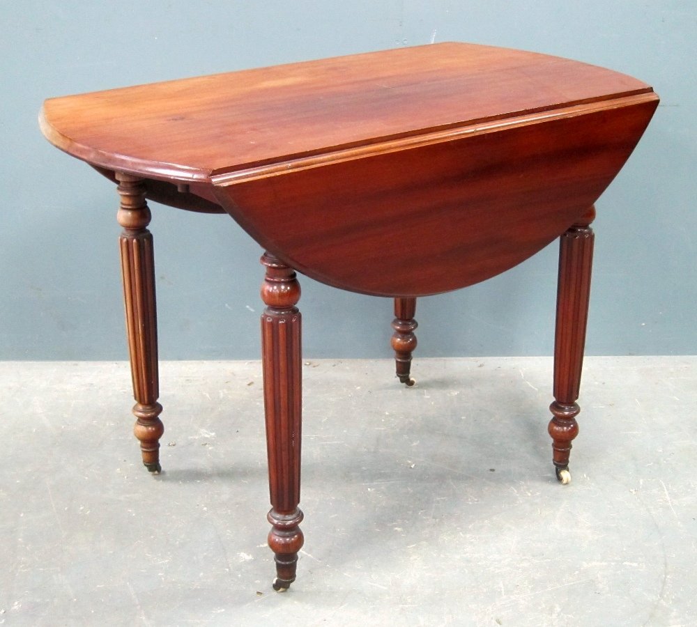 19th century mahogany extending dining table on turned (1 of 1)