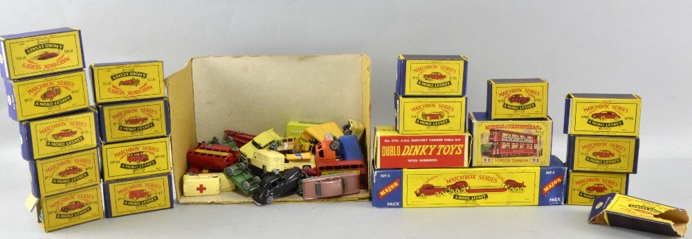 Dublo Dinky Toys No 070 A.E.C. Mercury Tanker Shell (1 of 1)