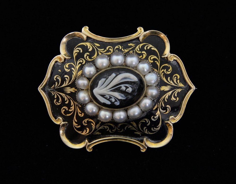 Victorian  mourning brooch with carved hardstone pearls (1 of 2)