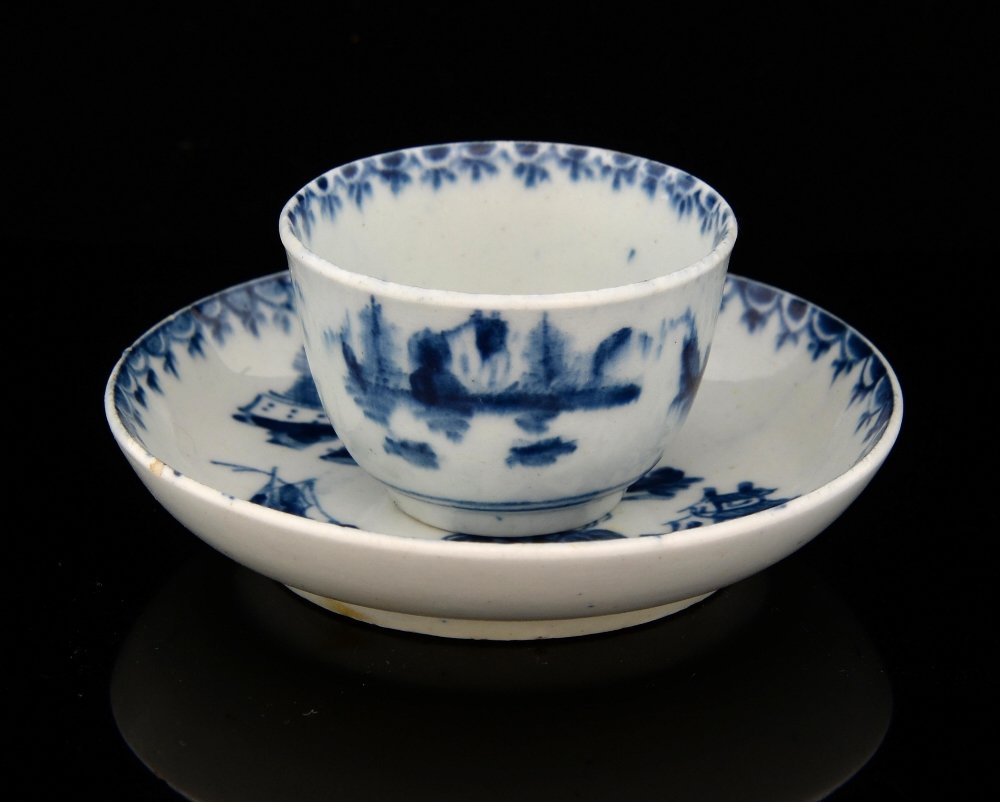 Rare 18th Century Lowestoft blue and whi (1 of 3)