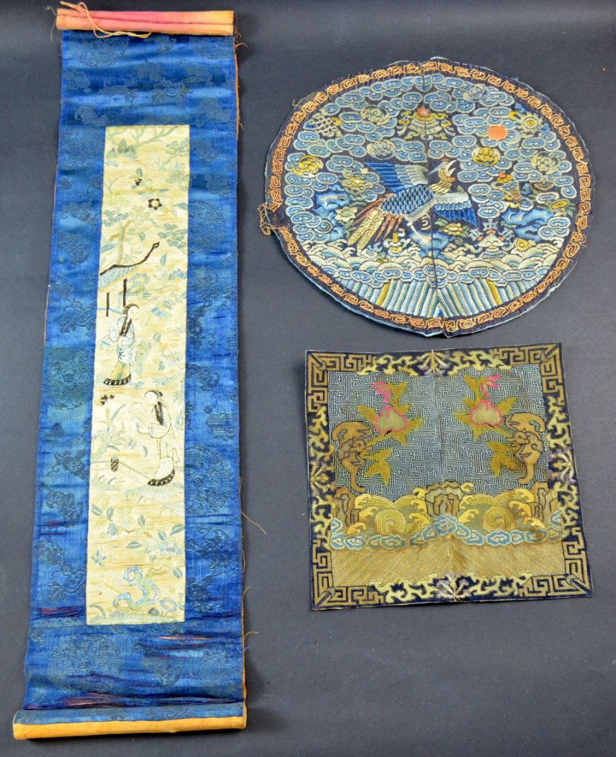 Qing dynasty Chinese Kesi square with depiction of bats (1 of 6)