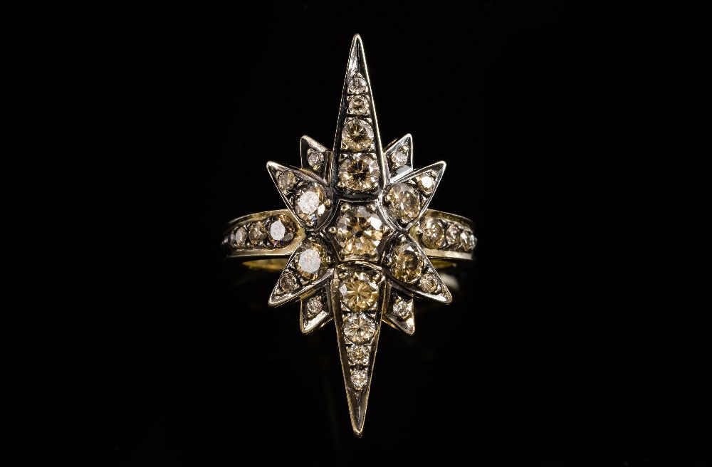 Diamond star ring, set with tinted colour diamonds in (1 of 1)
