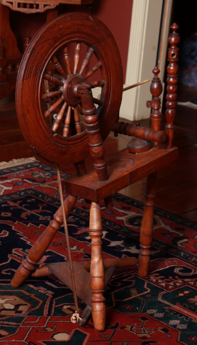 Antique Spinning Wheel (1 of 3)