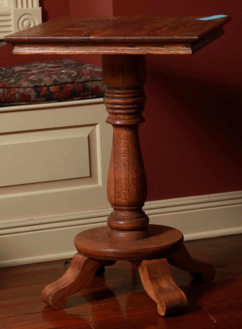 Oak Pedastel Stand Table (1 of 1)