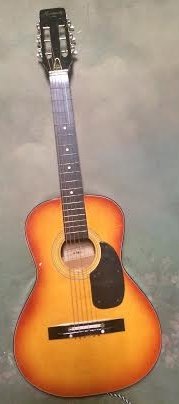 Vintage Harmony Acoustic Guitar (1 of 3)