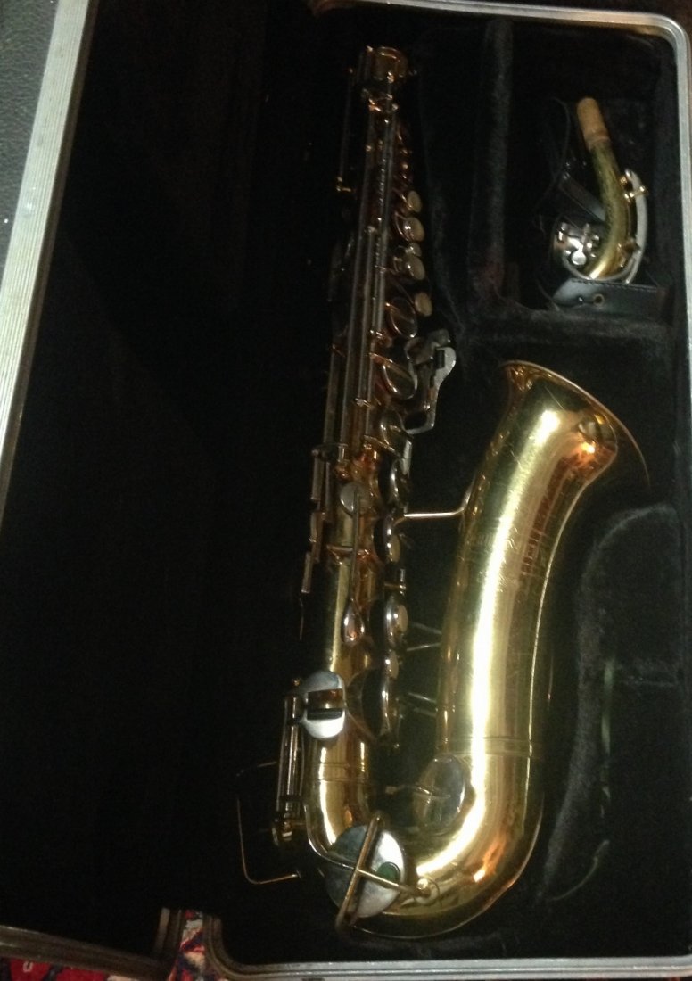 Bundy Saxophone (1 of 4)