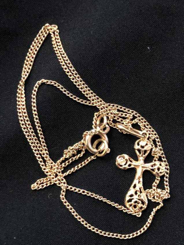 14K GOLD CHAIN AND CROSS (1 of 3)