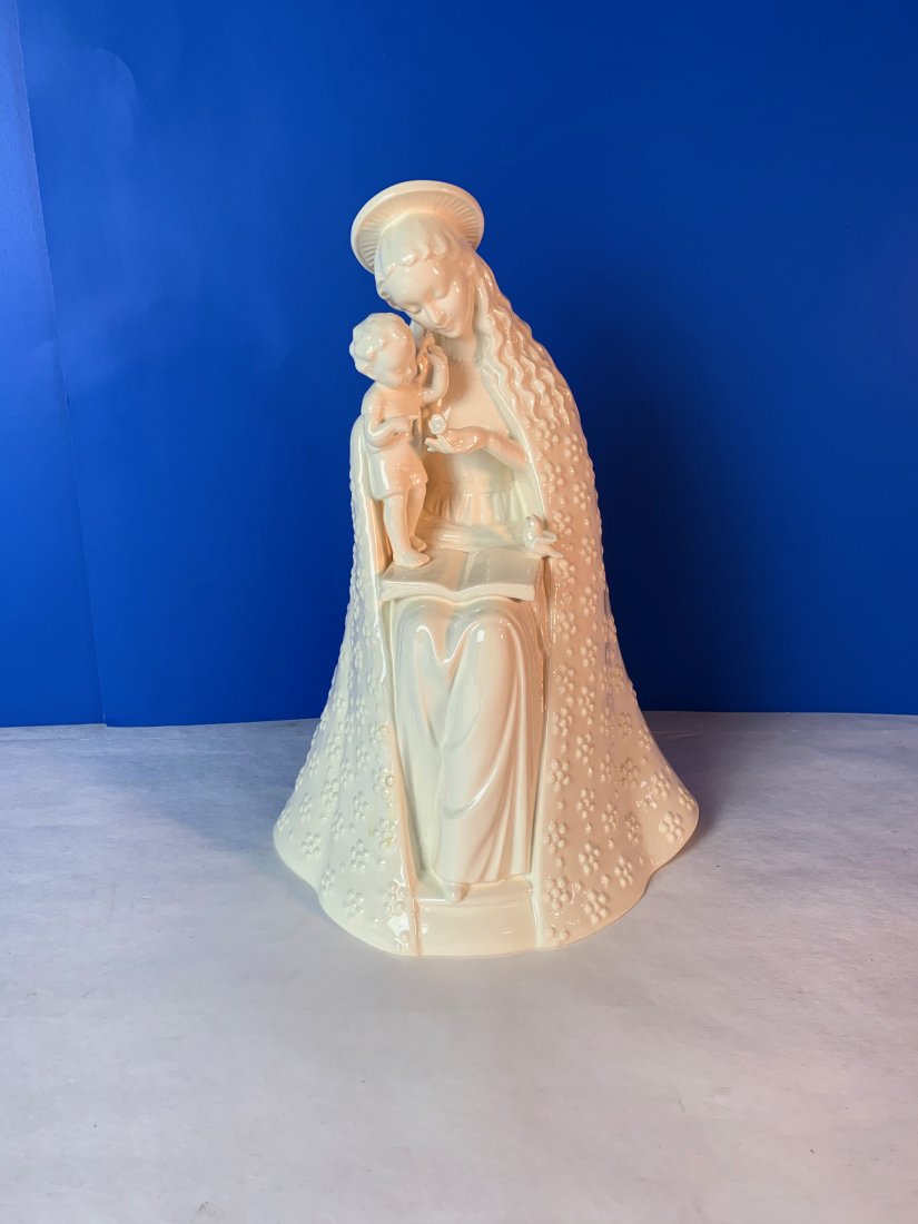 Hummel Goebel "Flower Madonna": In original box, 11.5 in tall and signed