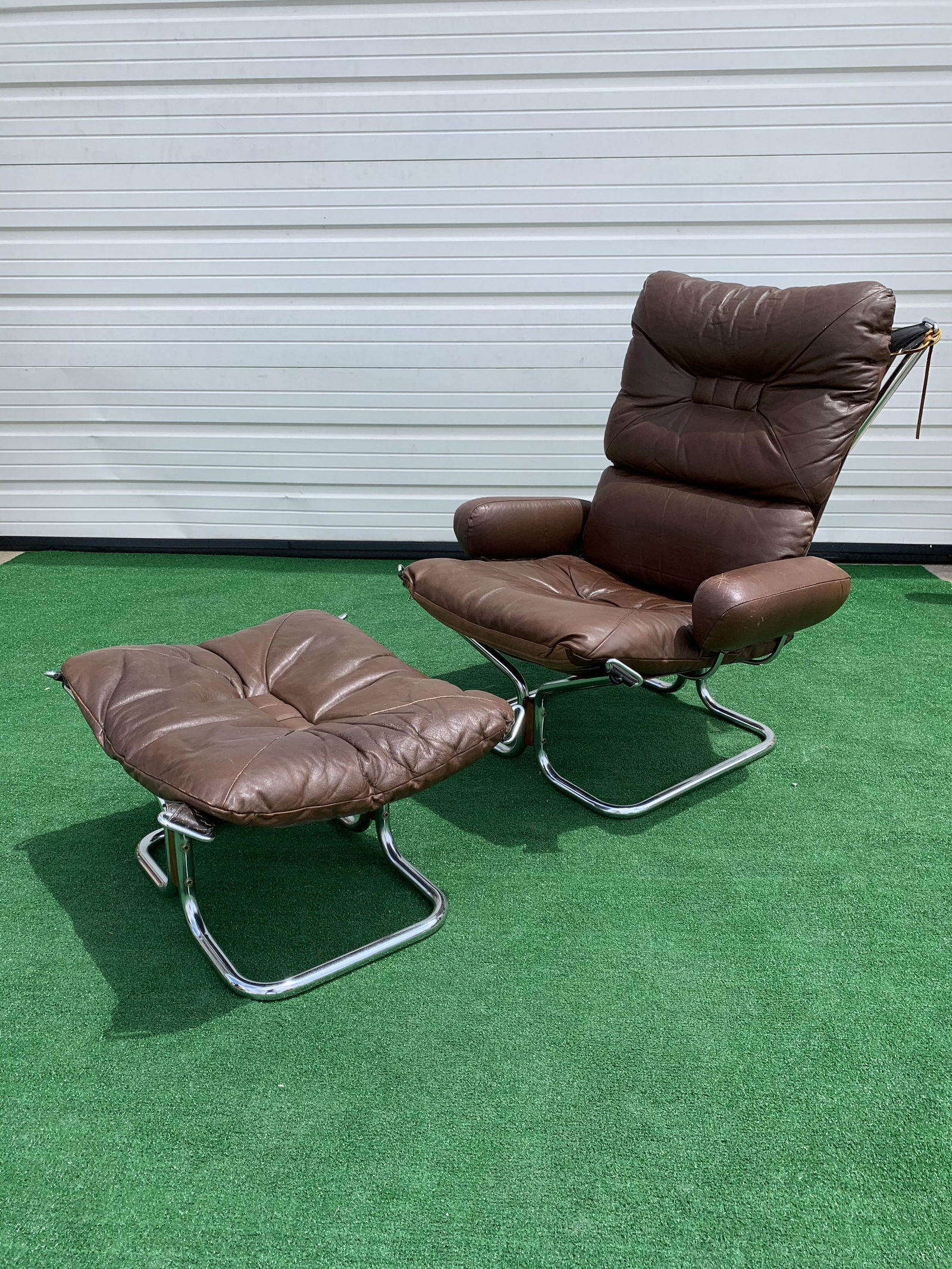 Ingmar Relling Leather Chrome Chair & Ottoman (1 of 6)