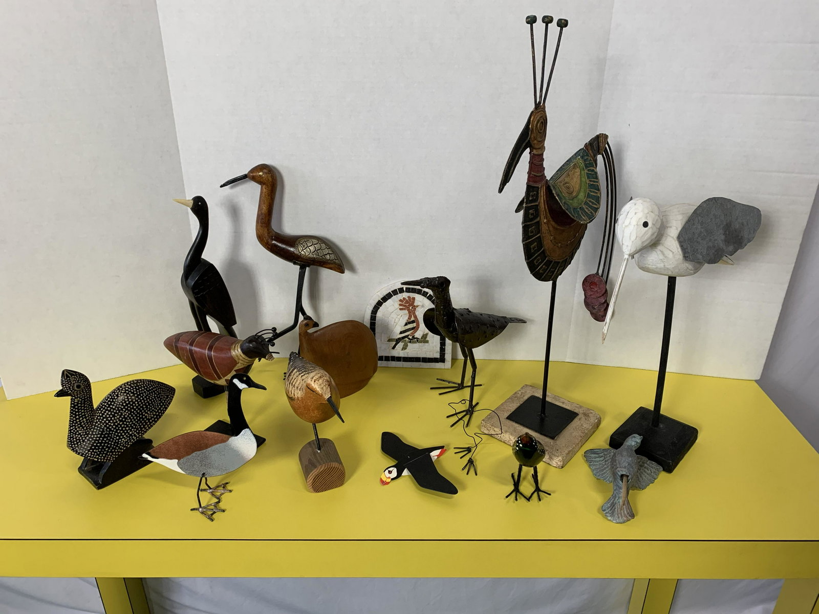 Folk Art to Mid-Century Collection of 15 Decorative: Tallest bird is 22in tall