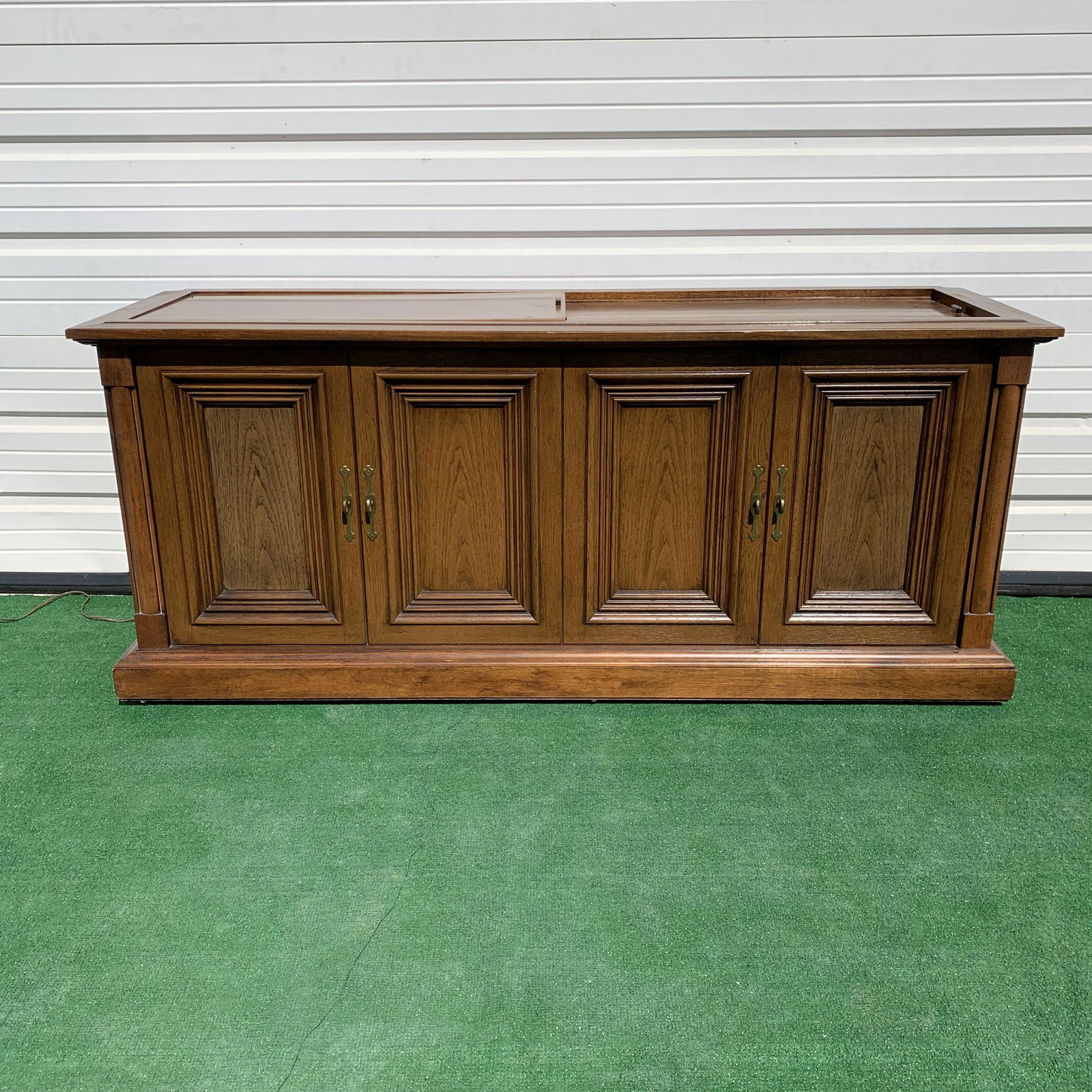 Mid Century Stereo Record Player 8 Track Cabinet: Amazing Sound Quality, Works ; 70in long x 30 tall x 21 deep