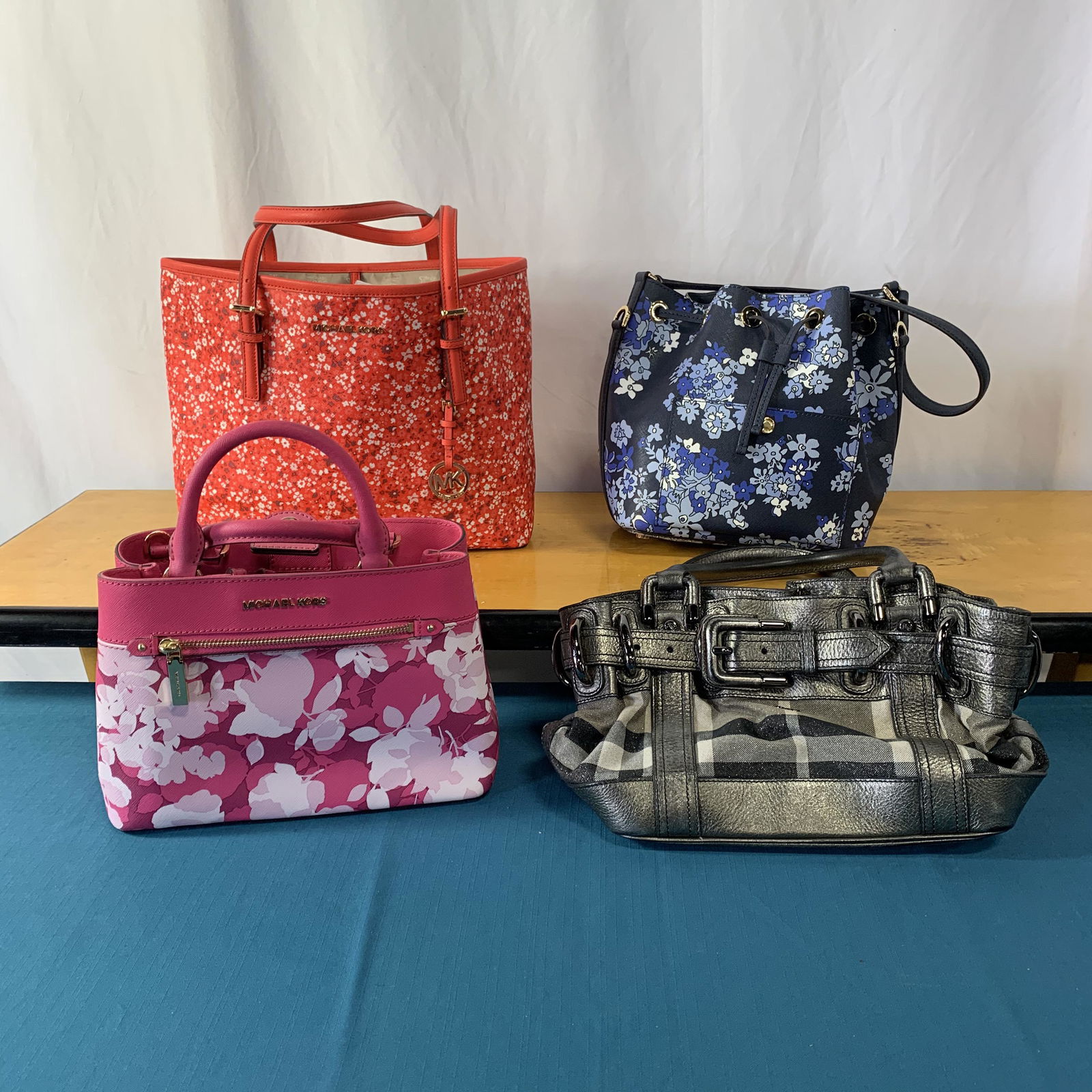 Collection Michael Kors, Burberry Purses: Clean, no signs of wear