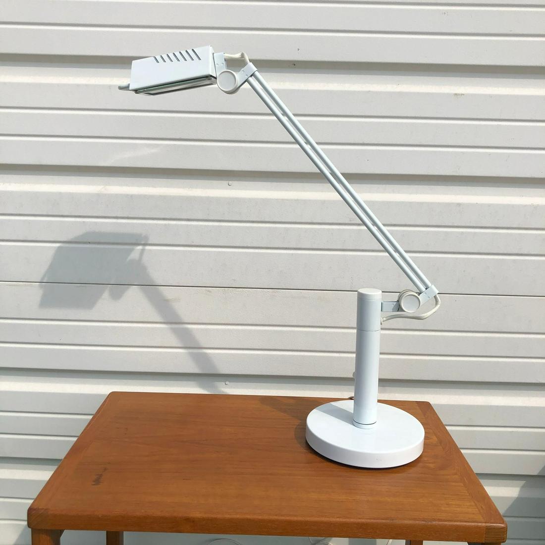 Mid Century Style Articulating Lamp (1 of 5)