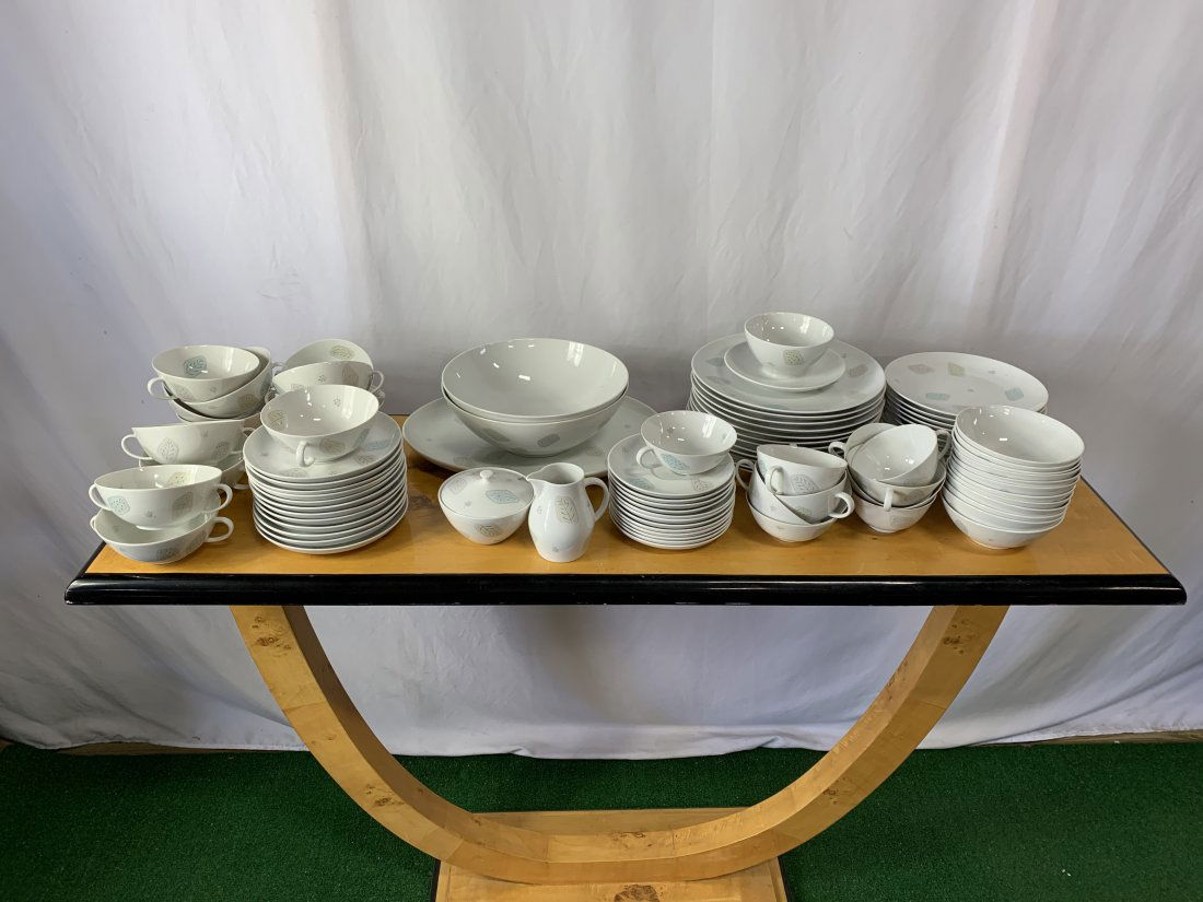 Furstenberg Germany Amulett Pattern Service for 12: 12 dinner plates, 12 salad plates, 12 coffee cup saucers, 12 teacup saucers, 12 double handle soup bowls, 7 coffee cups, 4 tea cups, creamer and sugar (missing spoon) 4 serving dishes