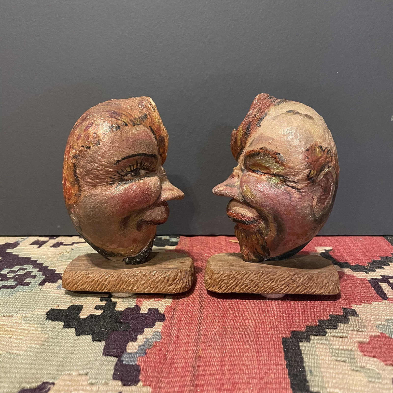 Incredible Folk Art Seashell Bookends: 5 1/2in T x 3 1/2in W x 1in D