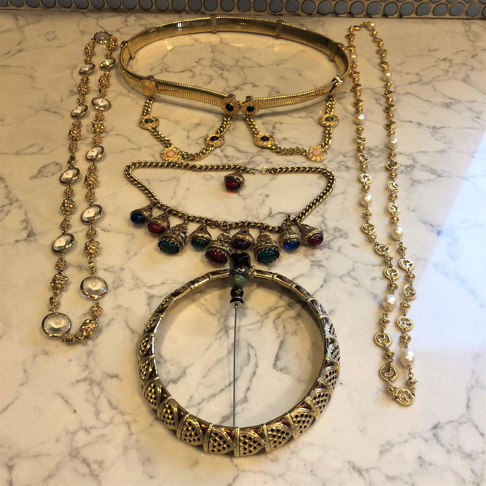 Collection Judith Leiber Belt & Versace Style Jewelry: -