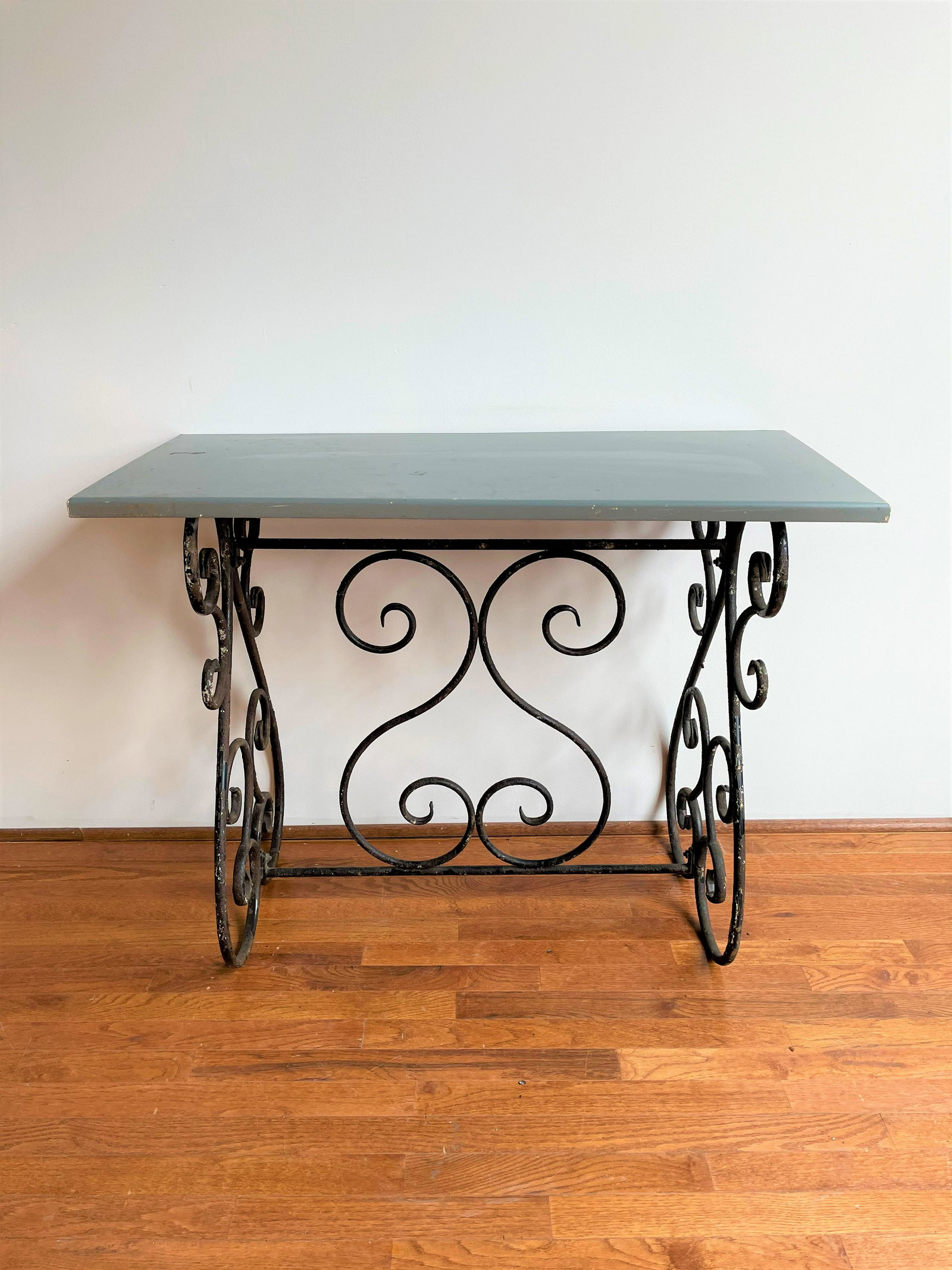 Victorian Garden Table: Comes in 2 pieces ; 30 1/2in T x 40in L x 18in D