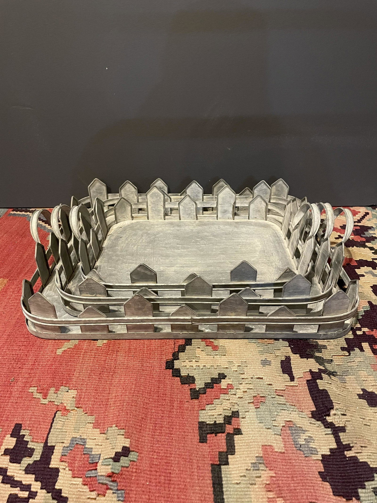 Zinc Pickett Fence Farmhouse Nesting Trays: 20 1/2in x 15 1/4in, 18in x 13in , 16in x 11in