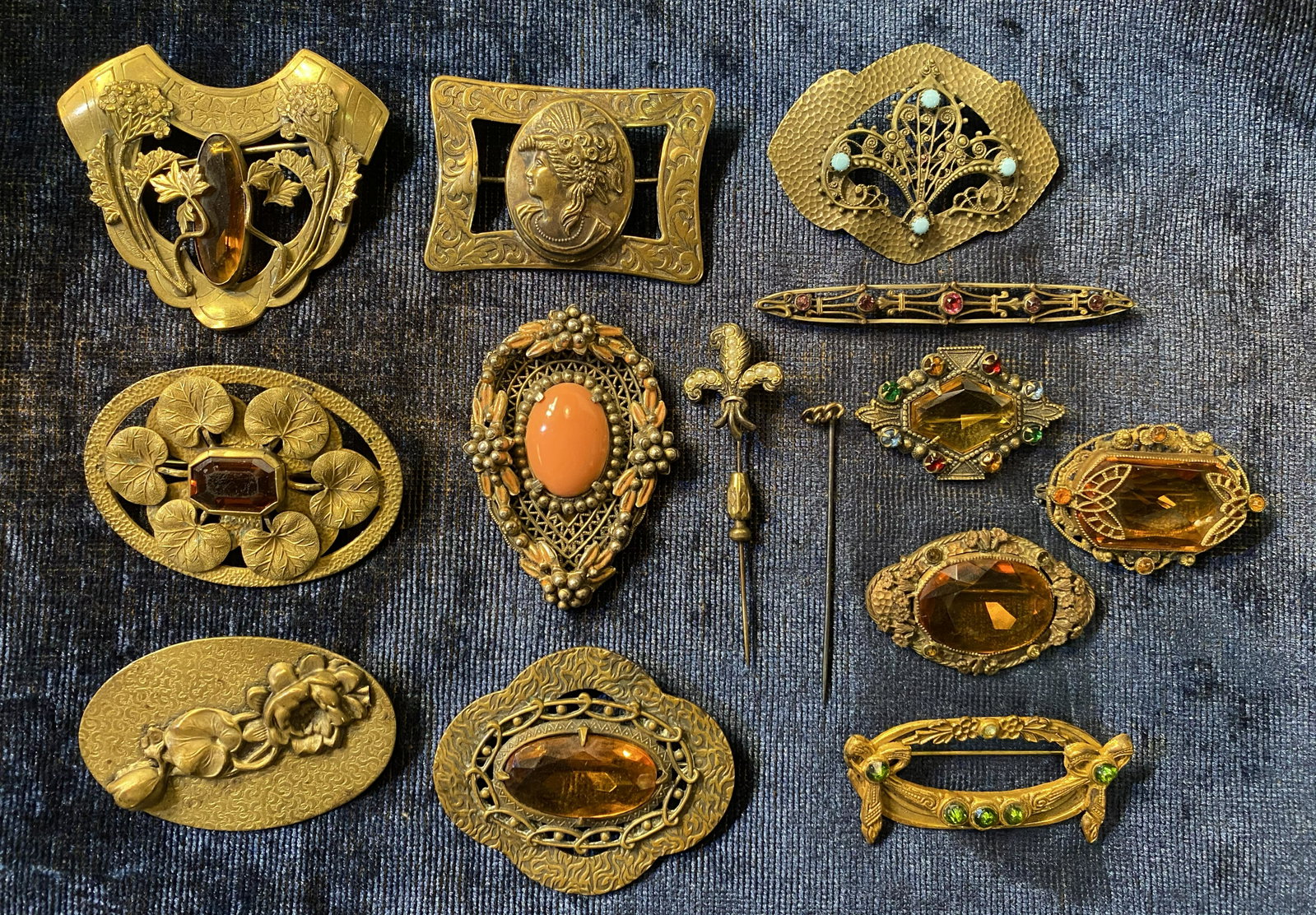 Victorian & Art Nouveau Brooches #2: all original
