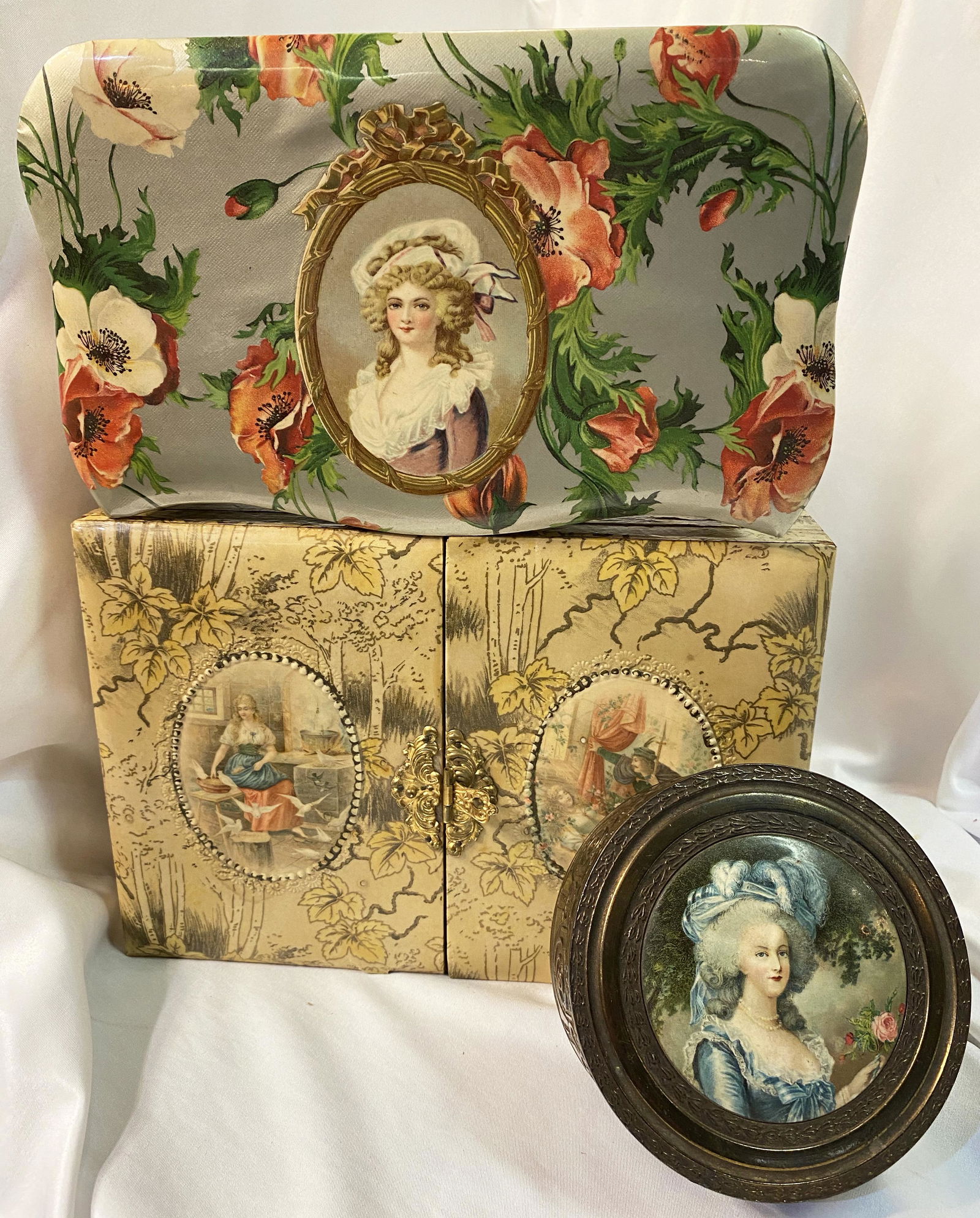 Collection 3 Victorian Dresser Boxes #2 poppies jewelry (1 of 4)