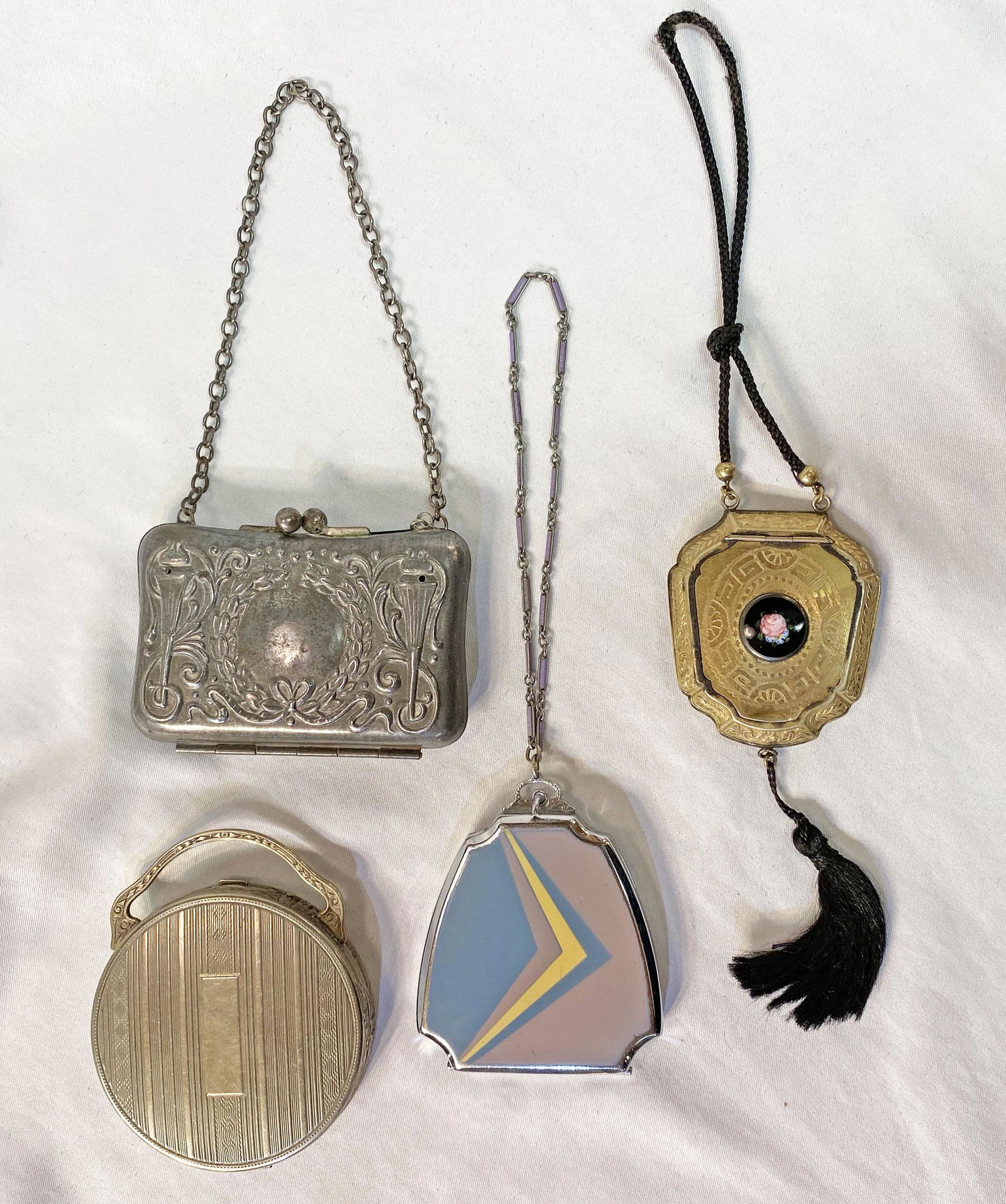 4 Victorian & Art Deco Compacts (1 of 3)