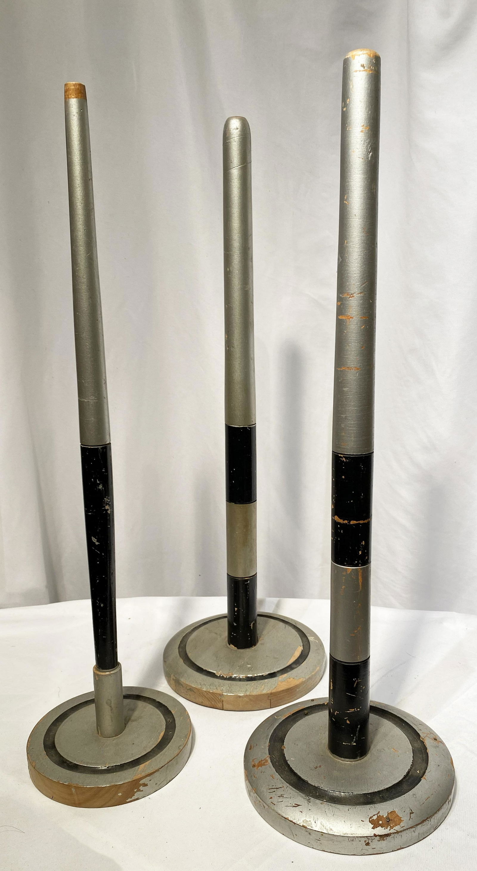 3 Wooden Art Deco Department Store Display Hat Stands (1 of 2)