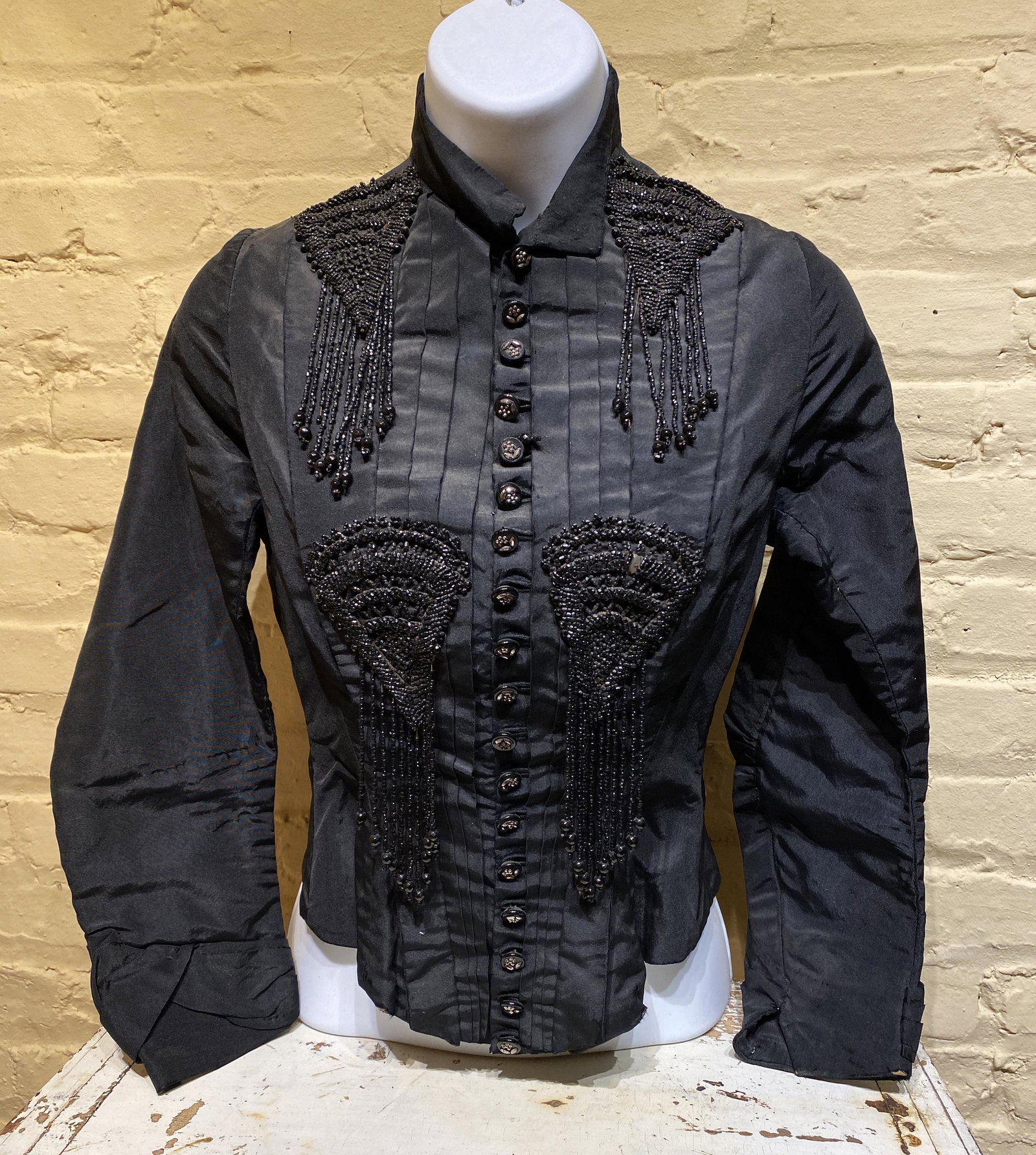 Victorian Jet Black Beaded Ladies Bodice: -
