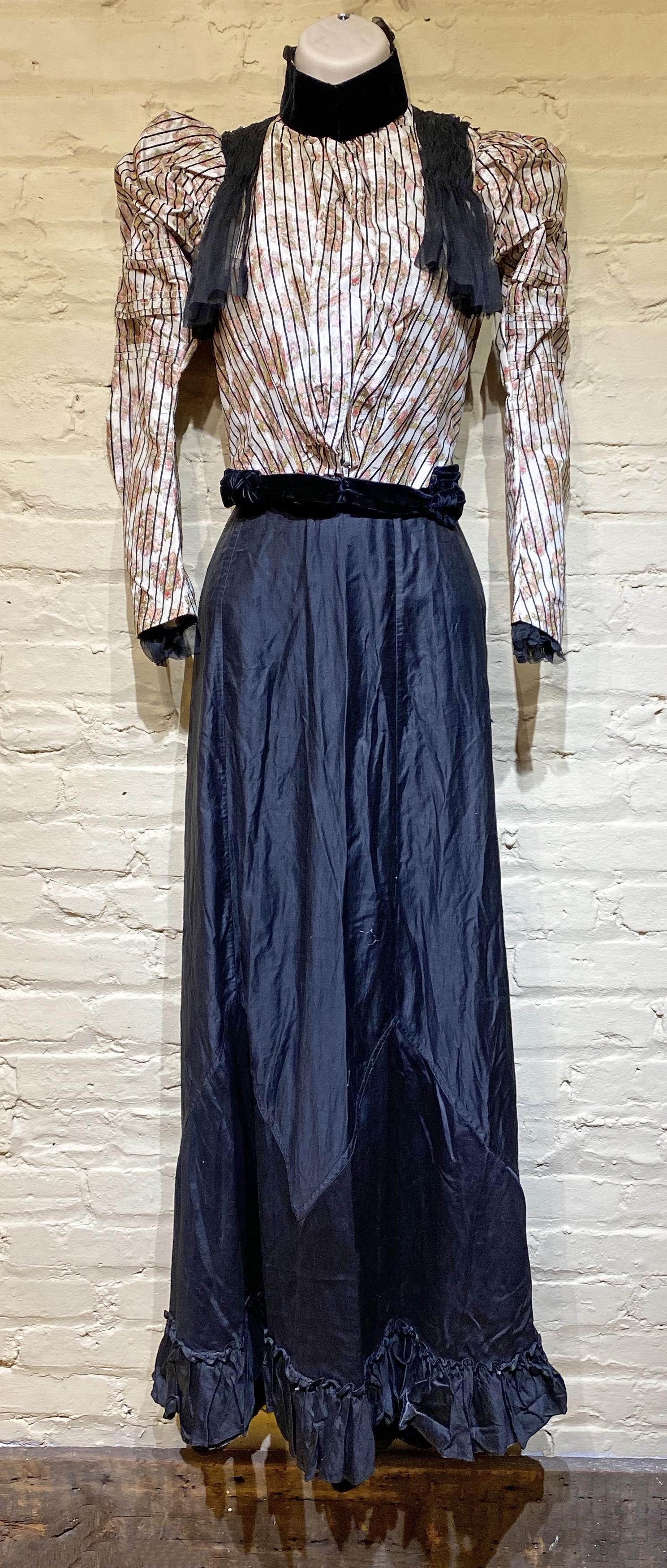 Victorian Ladies Day Dress: Very good condition