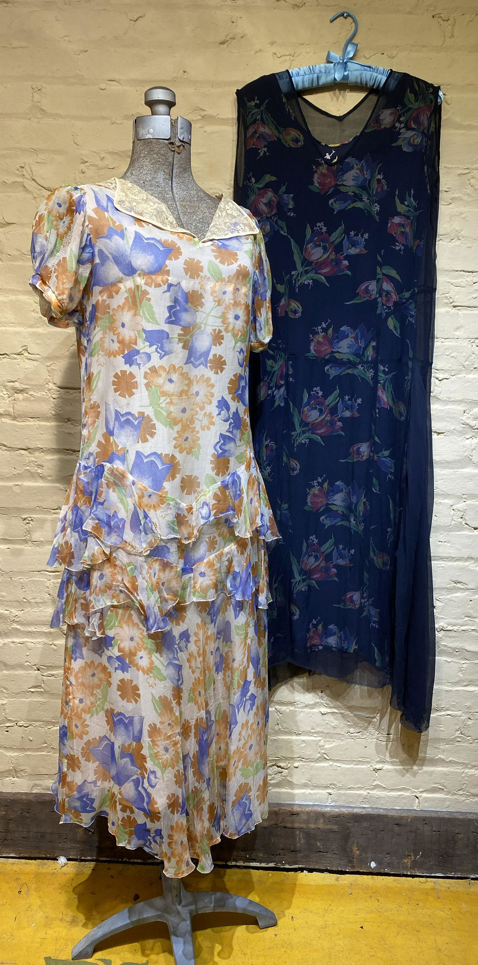 2 Ladies 1920's Flapper Gatsby Era Day Dresses (1 of 2)