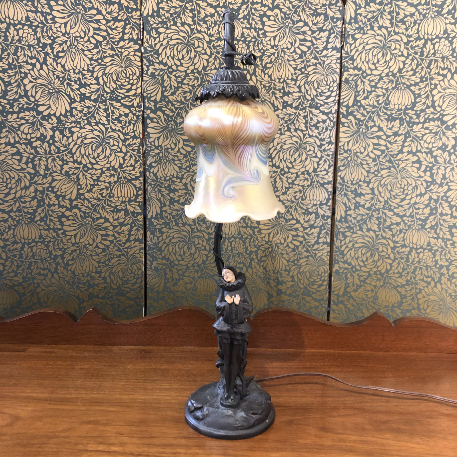 Art Deco Chipparus Style Lamp w Art Glass Shade (1 of 7)