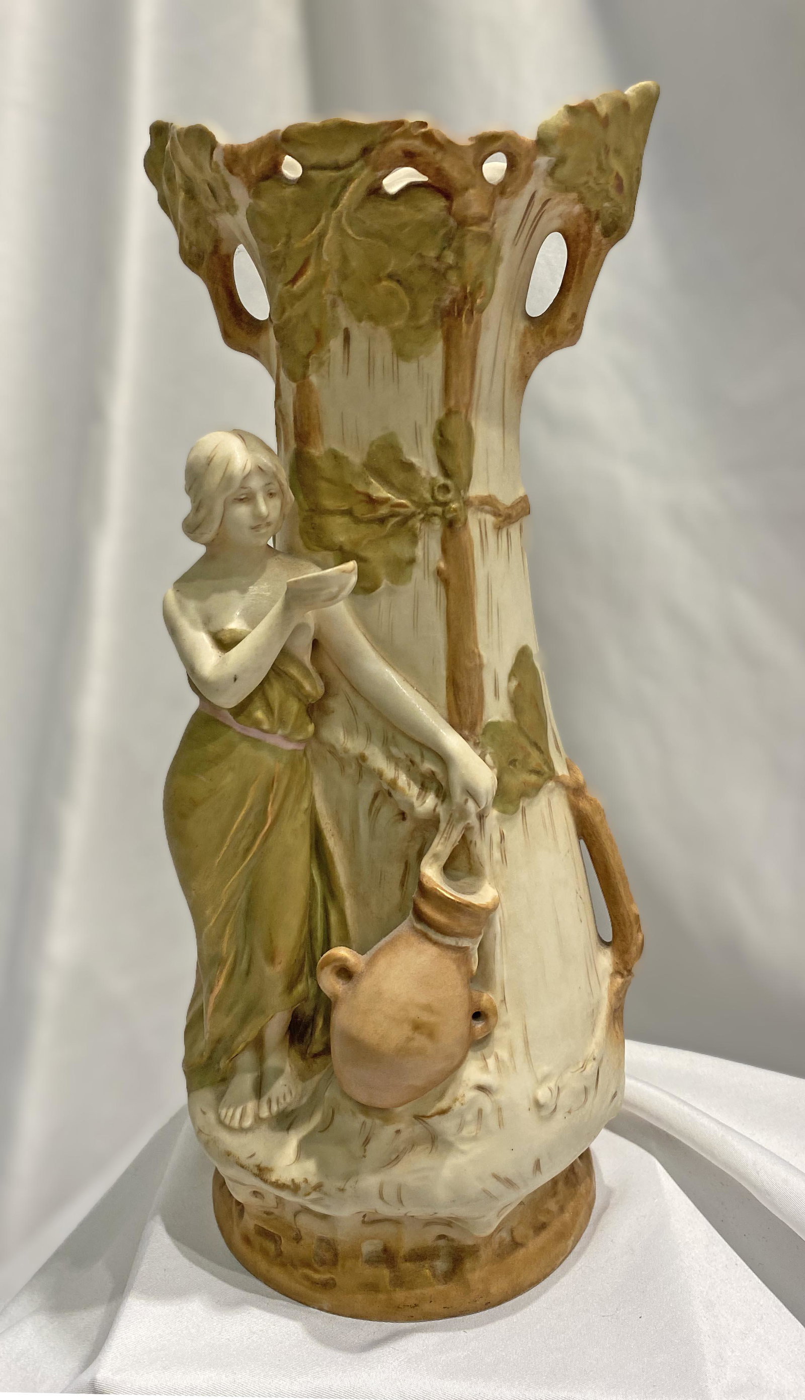 Royal Dux Bohemian Lady Vase Art Nouveau: 12 inches tall