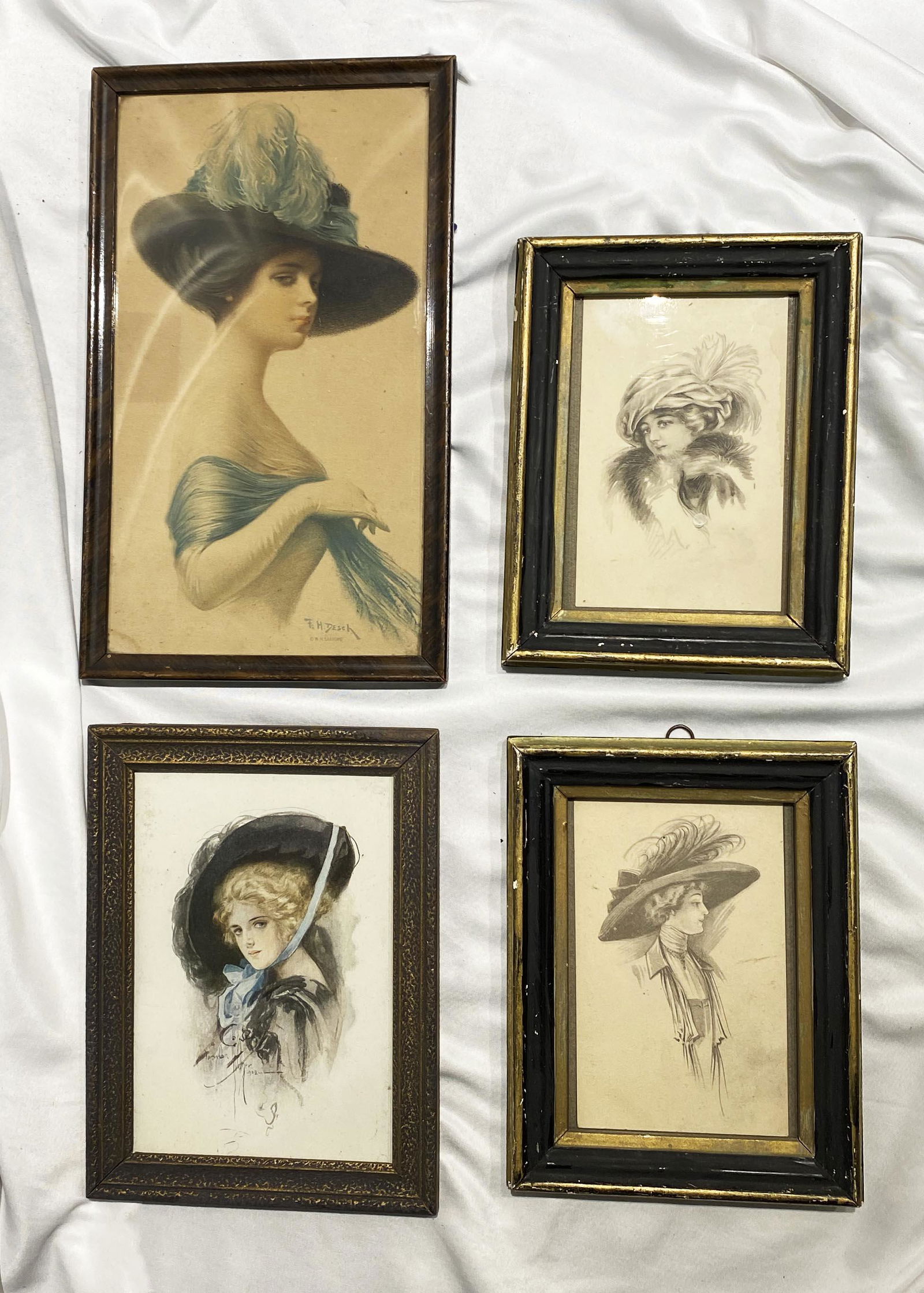 Collection Victorian Women Prints in Frames Harrison (1 of 4)
