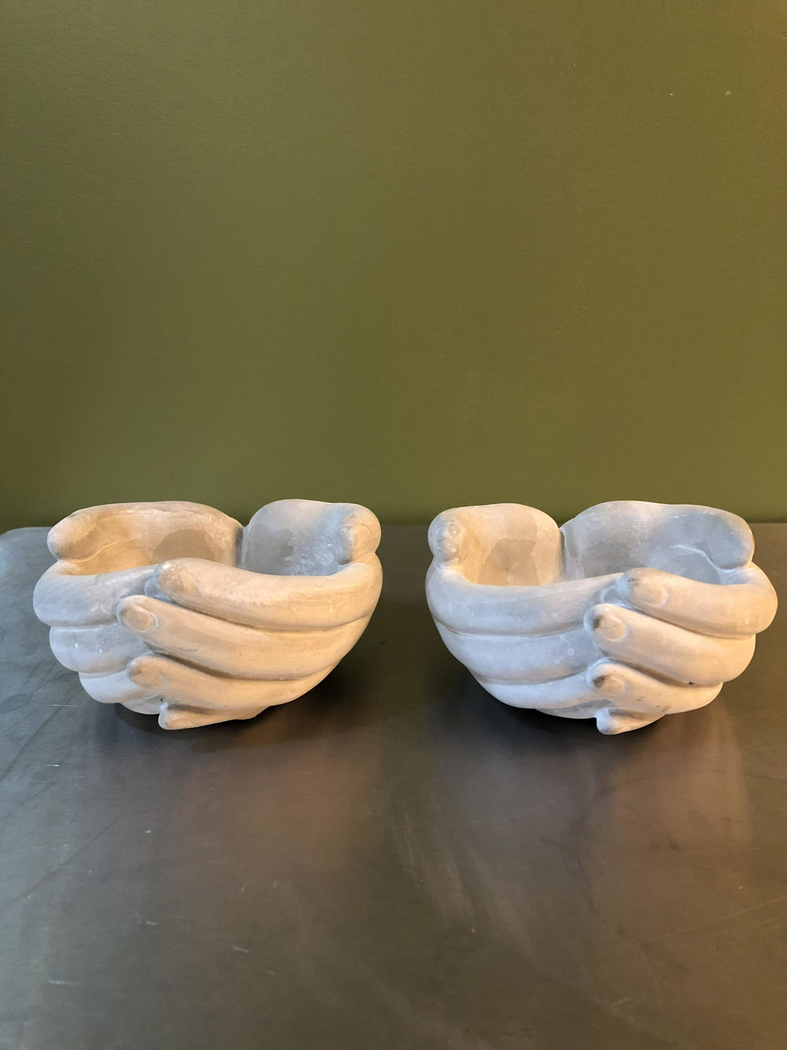 Hands Bowl: 6 in Diameter