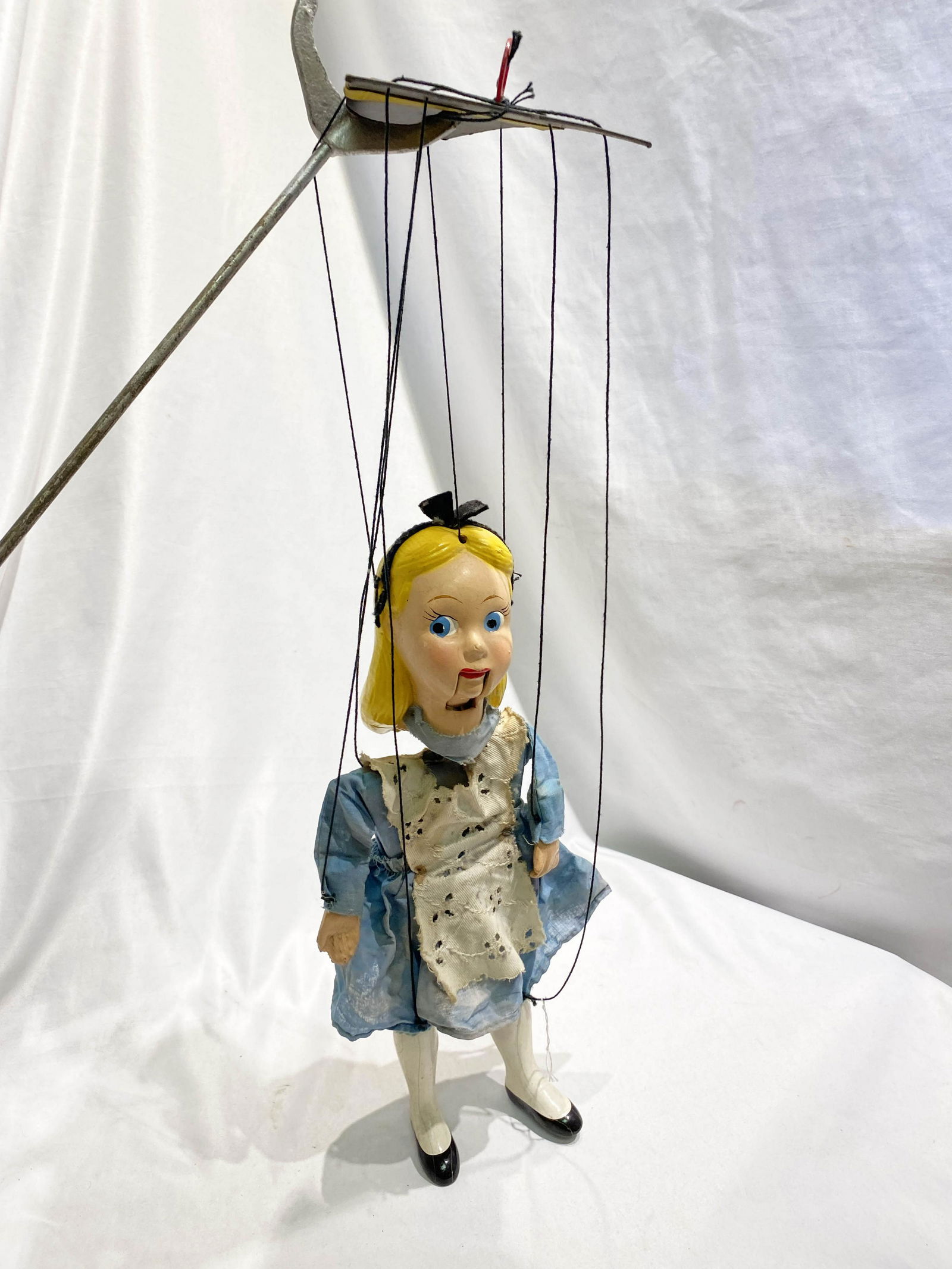 Alice in Wonderland & Horse Marionette String Puppets (1 of 7)