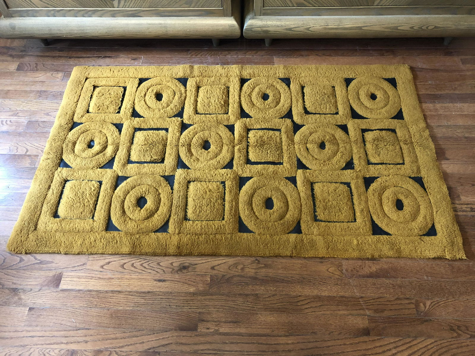 Mid Century Rug w Geometric Patterns by Fieldcrest (1 of 4)
