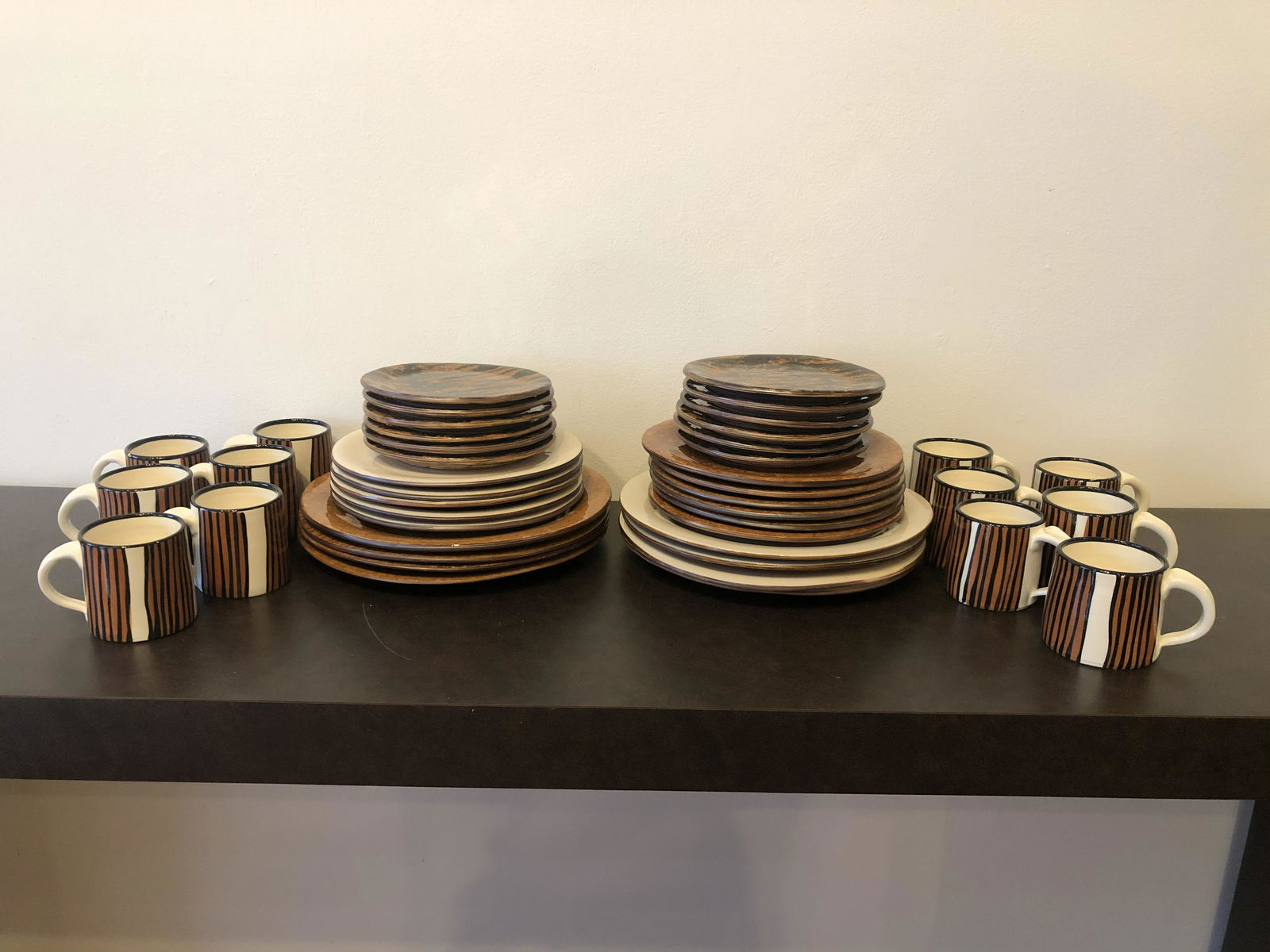 Ellen Evans Post Modern Set of Dishes (1 of 6)