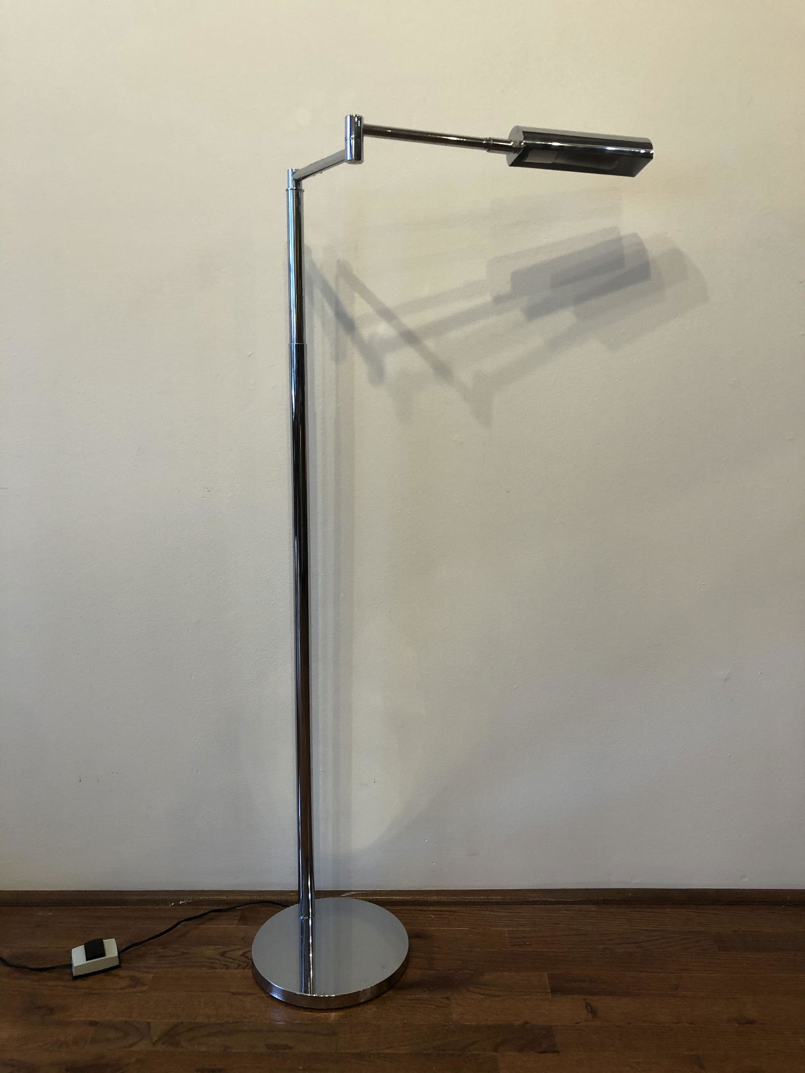 Mid Century Chrome Articulating Adjustable Floor Lamp (1 of 4)