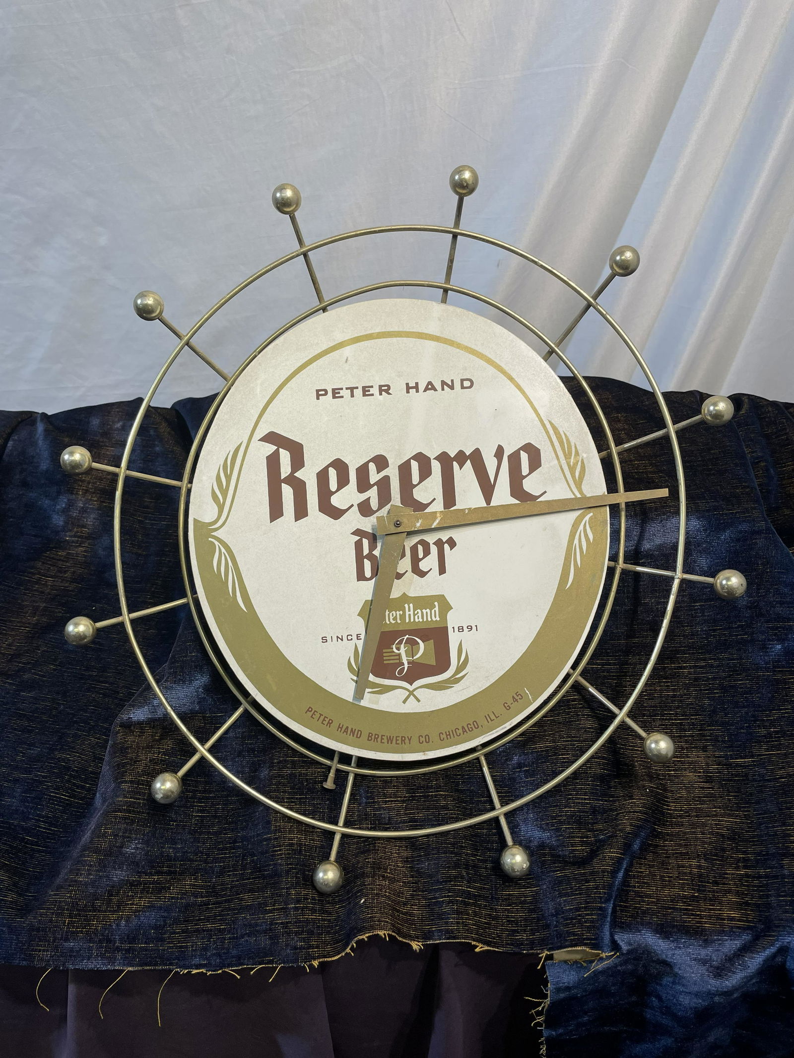 Peter Hand Reserve Beer Advertising Clock (1 of 5)