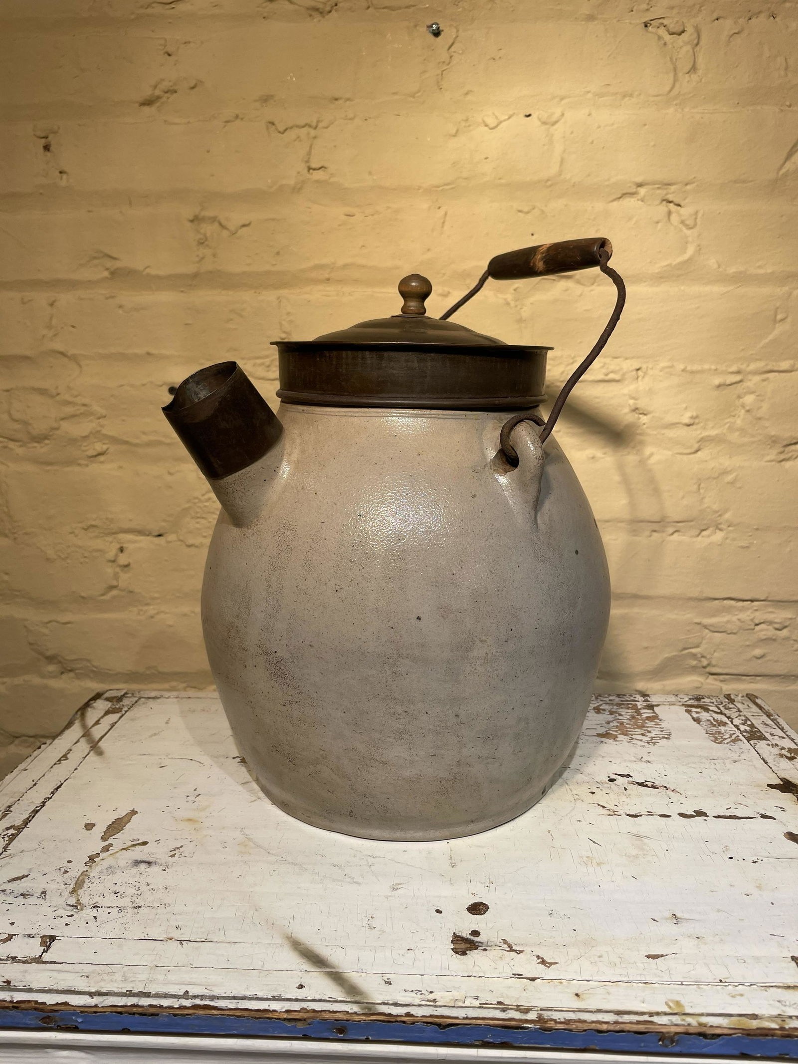 Primitive Style Stoneware Jug Ceramic Crock Tin Lid (1 of 4)