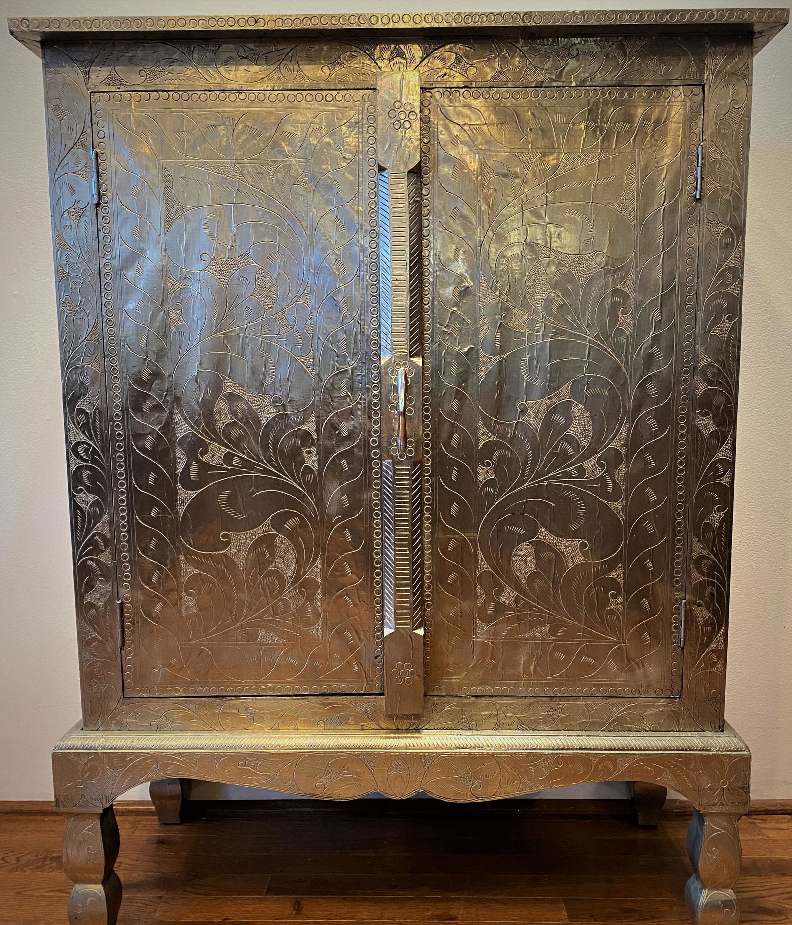 Embossed Metal Cabinet from India (1 of 8)