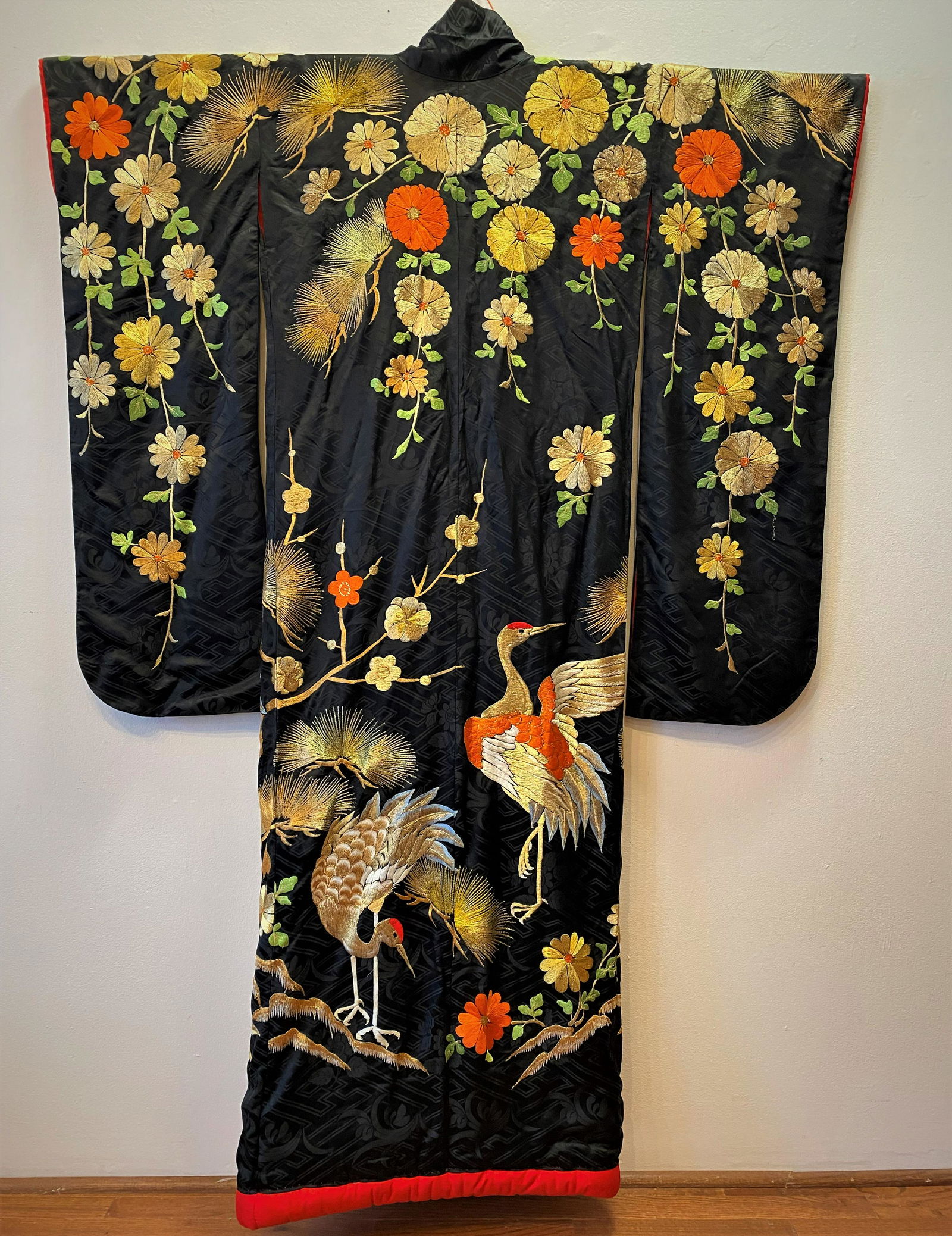 Exceptional Ceremonial Embroidered Kimono #2 (1 of 9)