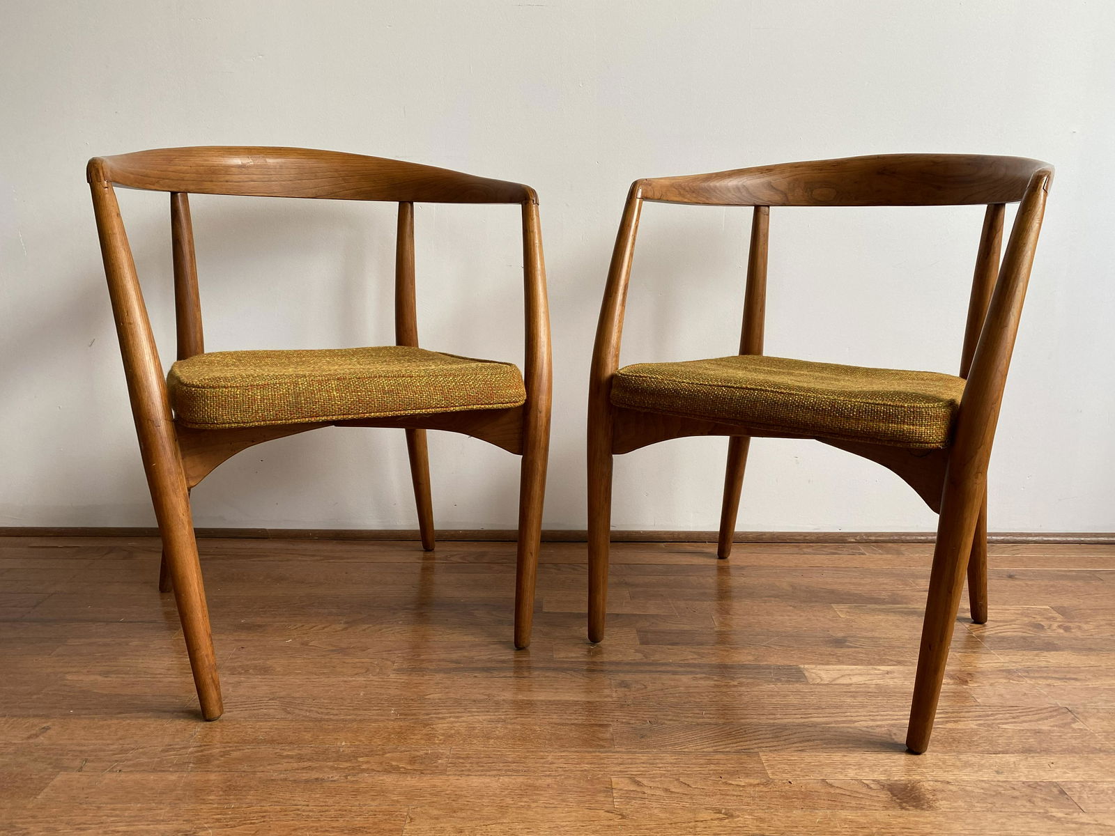 Lawrence Peabody Chairs for Richardson Bros. (1 of 8)