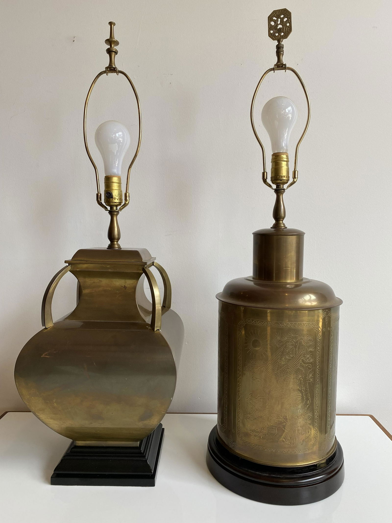 Pair Brass Table Lamps Chinese Motif (1 of 5)