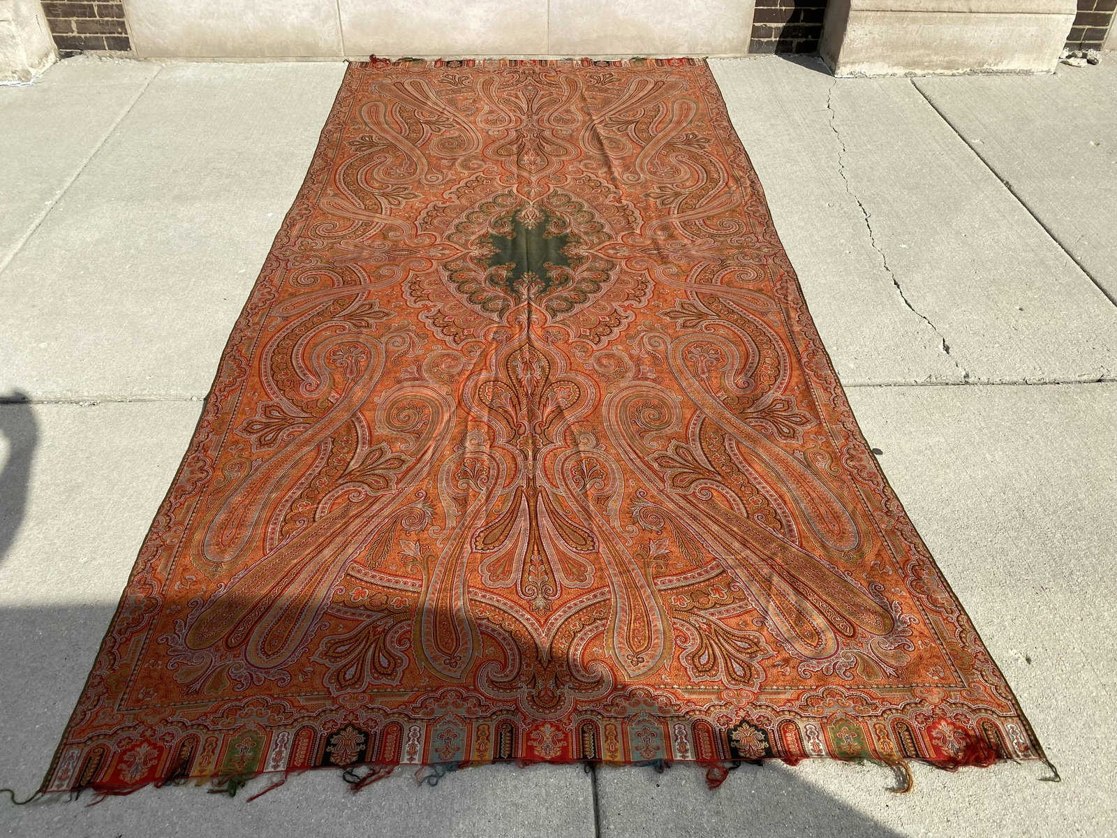 Scottish Paisley Shawl: 127.5 x 61.5