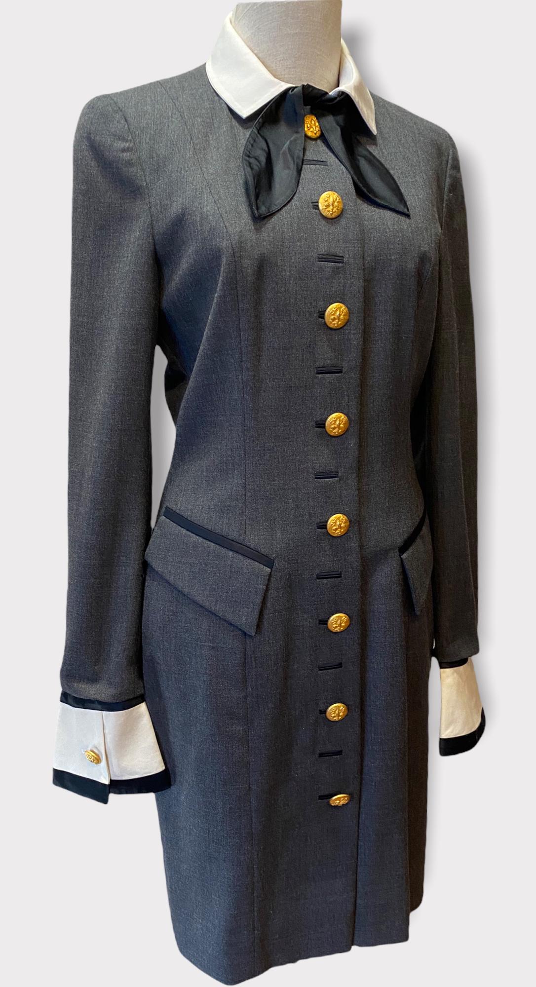 Vintage ESCADA Classic Tailored Charcoal Suit Bow Dress: Wool and cashmere. Size: 36, chest: 32 in.