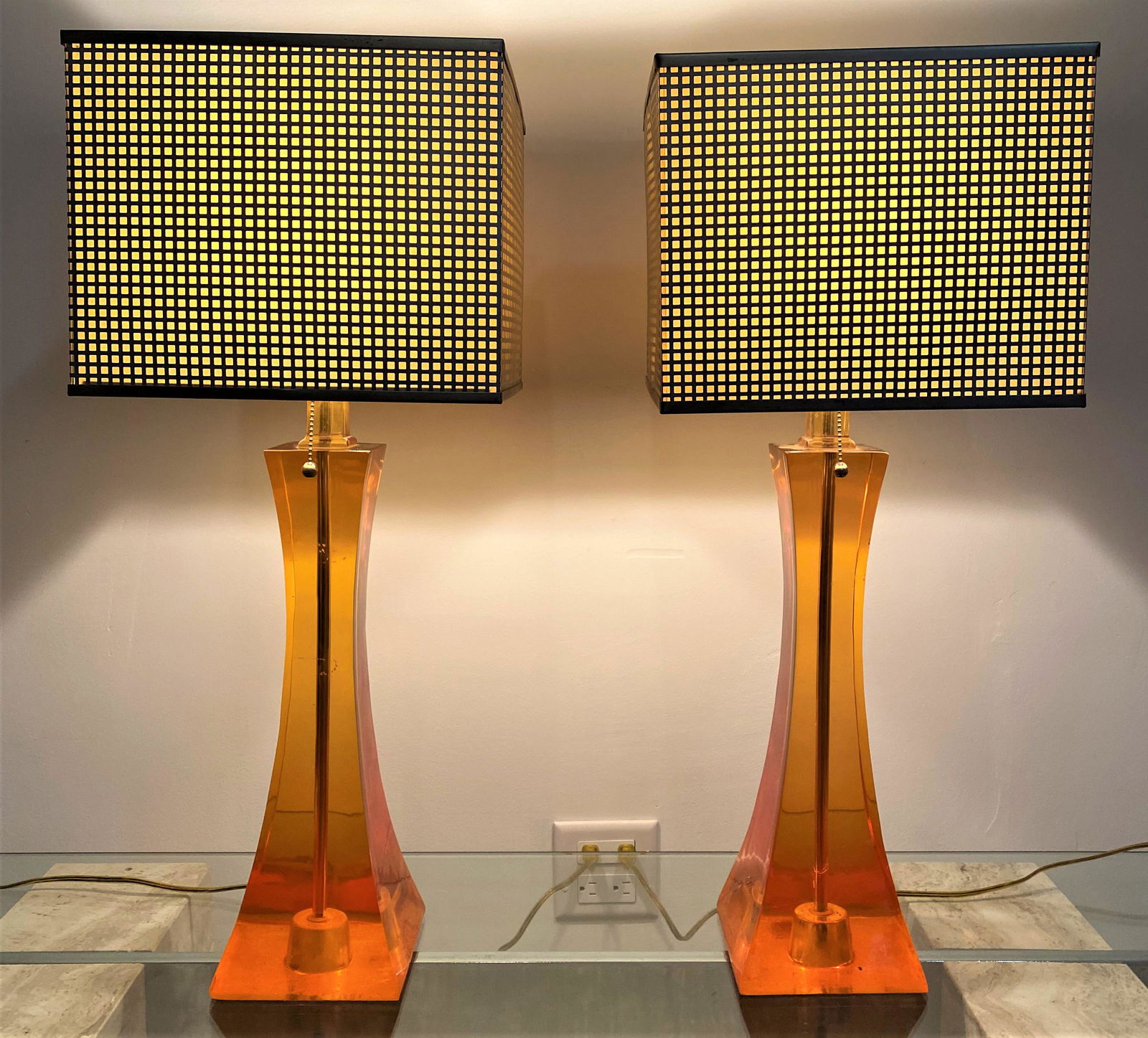 Pair Post Modern Lucite Lamps (1 of 10)