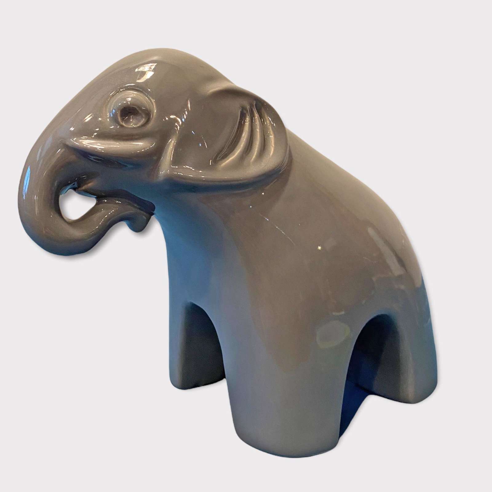 JARU Mid Century Ceramic Elephant: 9 in tall 10 in wide