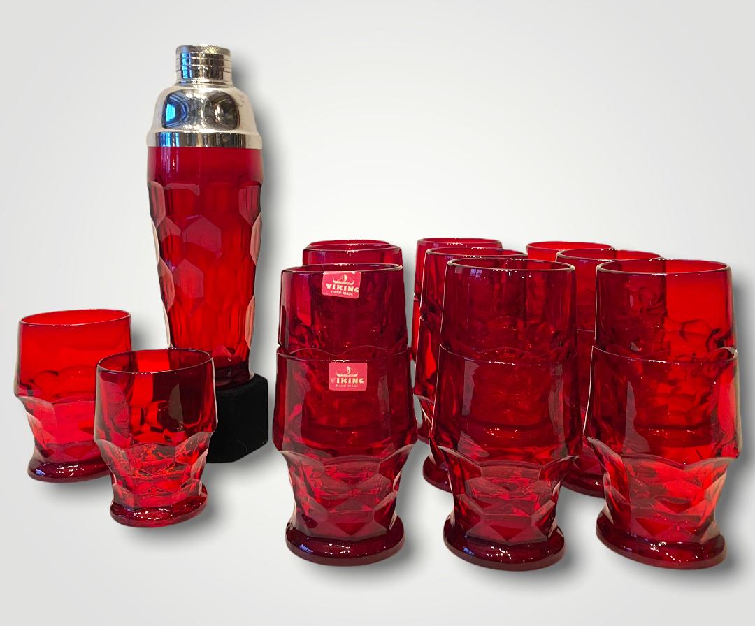 Set of Viking Ruby Glasses and Cocktail Shaker 21pcs (1 of 4)