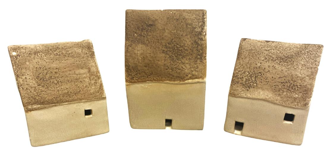 Collection Primitive Pottery Houses (1 of 4)
