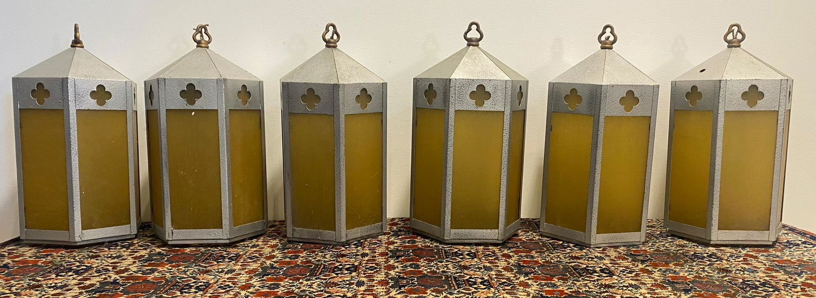 Collection Gothic Pendant Lights (1 of 7)